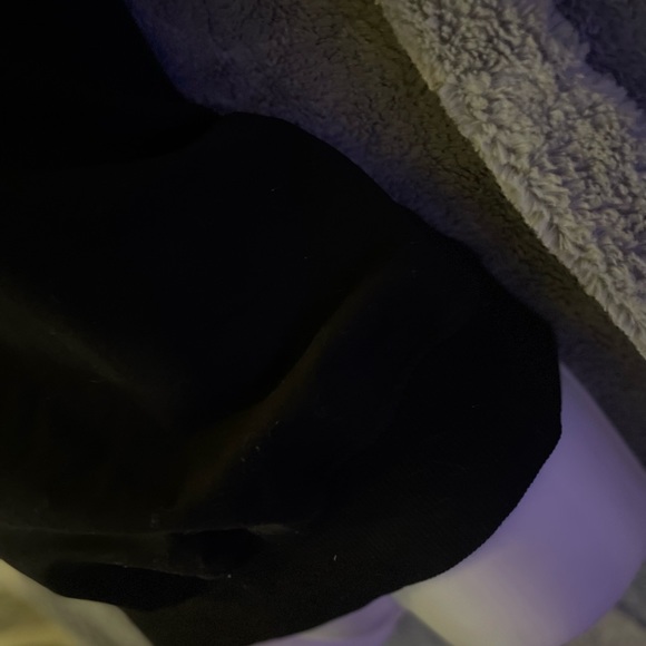 ⭐️👑VINTAGE JEWELLED VALENTINO T-SHIRT/ SWEATER👑⭐️ - Picture 6 of 11